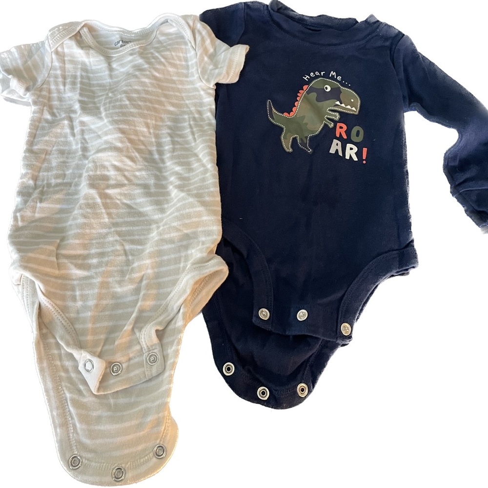 2 9 Month Carter Onesies - Long And Short Sleeve